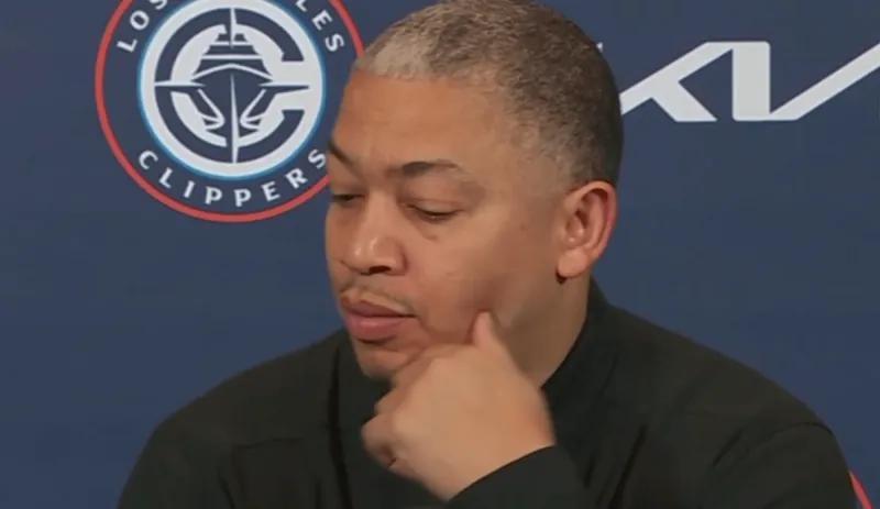 星空体育在线入口-泰伦卢终于开窍！发布会爆赞年轻球员攻守，后续多用用扩大轮换！